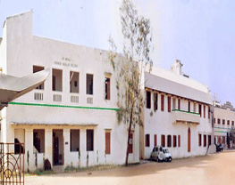 Sir Theagaraya College